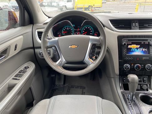 Used 2016 Chevrolet Traverse LT w/ Style and Technology Package AWD/4WD image 13