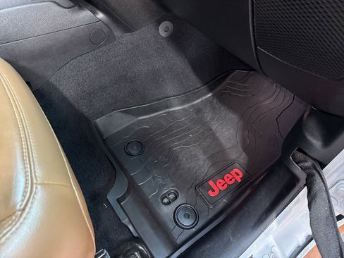 Used 2020 Jeep Wrangler Unlimited Rubicon image 11