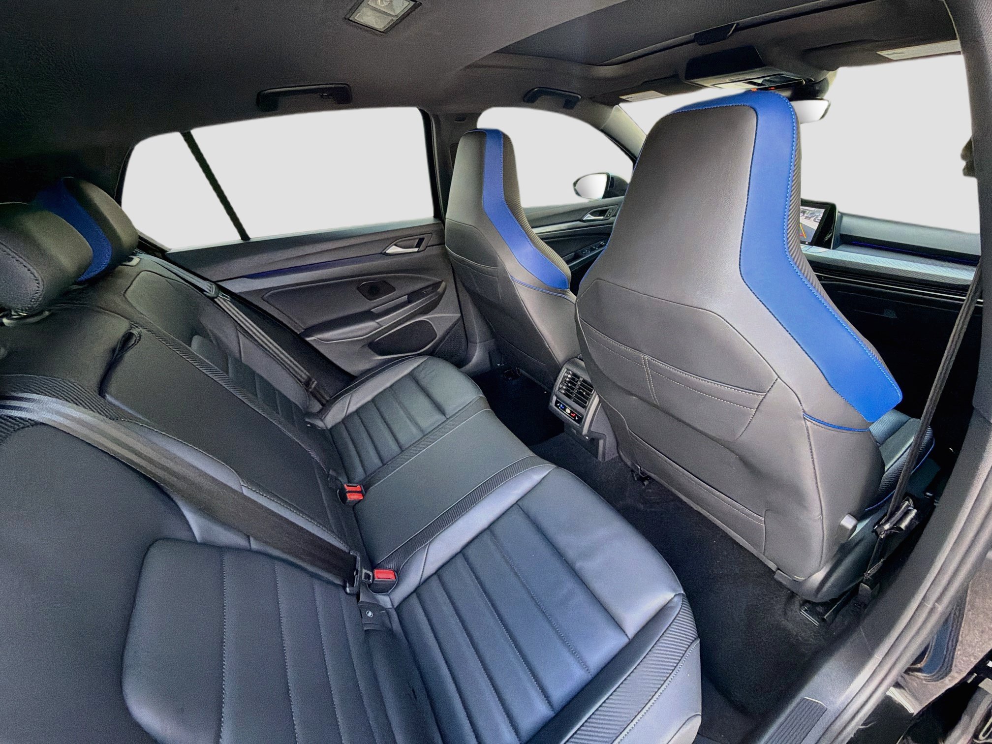 Used 2024 Volkswagen Golf R AWD/4WD image 30