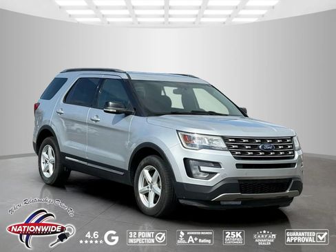 Used 2017 Ford Explorer XLT w/ Equipment Group 202A image 1