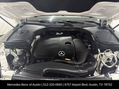 Used 2022 Mercedes-Benz GLC 300 4MATIC image 32