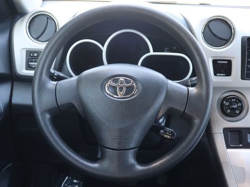 Used 2009 Toyota Matrix FWD image 18