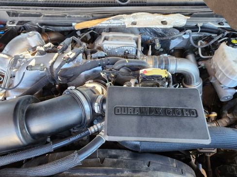 Used 2019 GMC Sierra 3500 Denali w/ Duramax Plus Package image 14