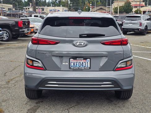 Used 2023 Hyundai Kona SEL FWD image 6