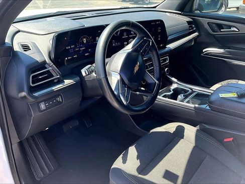 Used 2024 Chevrolet Traverse LT AWD/4WD image 14