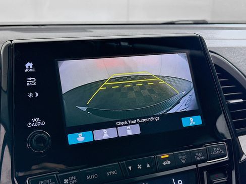 Used 2018 Honda Odyssey EX image 22