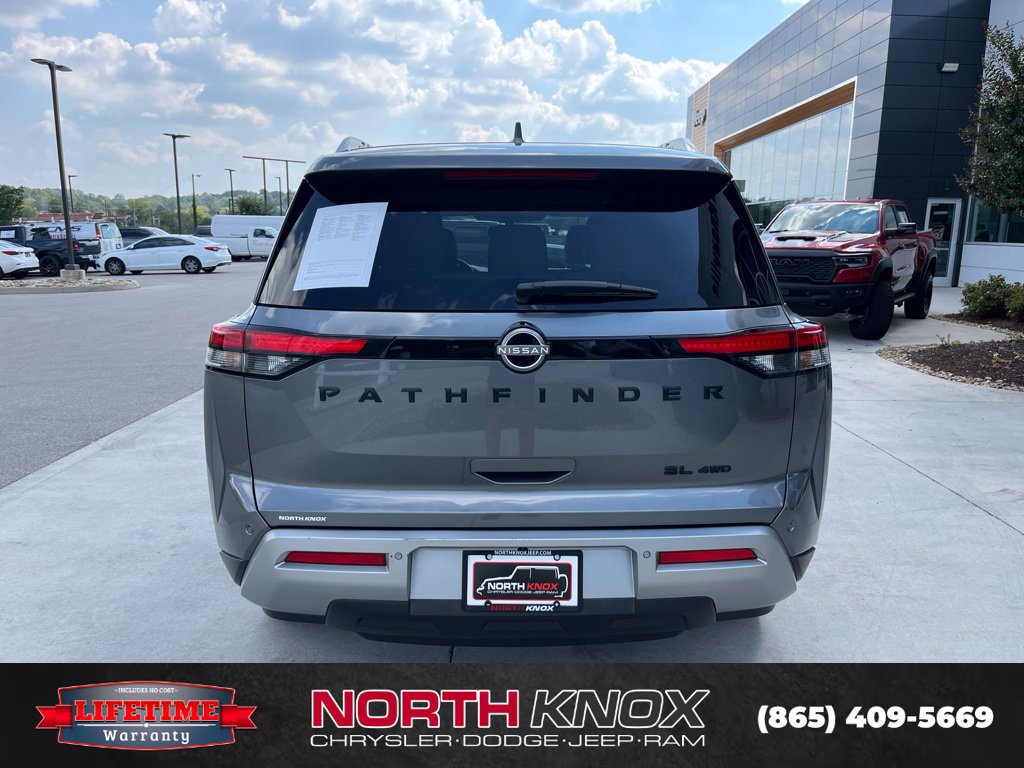 Used 2022 Nissan Pathfinder SL w/ SL Black Package AWD/4WD image 18