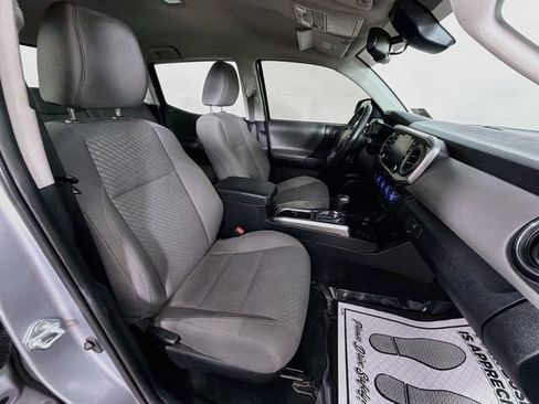 Used 2023 Toyota Tacoma SR5 AWD/4WD image 27