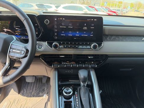 Used 2026 Chevrolet Colorado ZR2 w/ Technology Package image 14