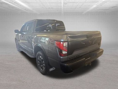 Used 2021 Nissan Titan PRO-4X w/ Pro-4x Convenience Package AWD/4WD image 12
