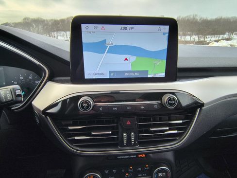 Used 2020 Ford Escape SE image 13