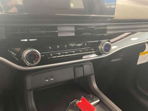 New 2025 Honda Prologue Touring image 24