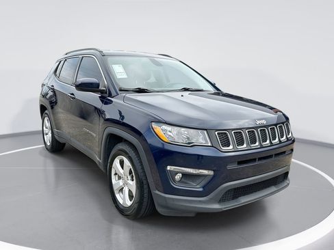 Used 2019 Jeep Compass Latitude w/ Popular Equipment Group image 1
