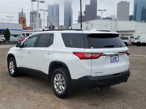 Used 2020 Chevrolet Traverse LT image 7