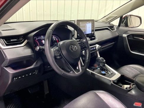 Used 2019 Toyota RAV4 Limited w/ Advanced Technology Package AWD/4WD image 14