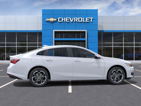 New 2024 Chevrolet Malibu LT image 5