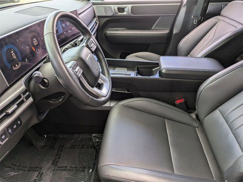 Used 2025 Hyundai Santa Fe SEL image 23