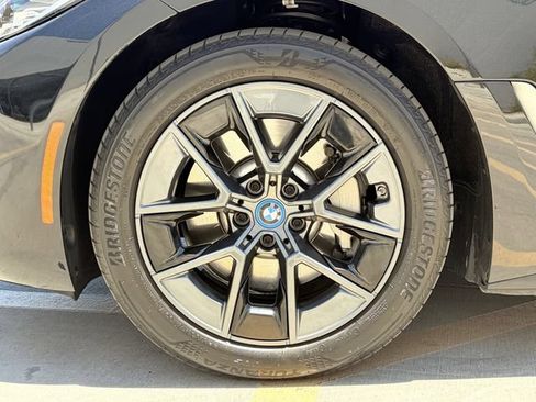 Used 2023 BMW i4 eDrive35 w/ Premium Package RWD image 10