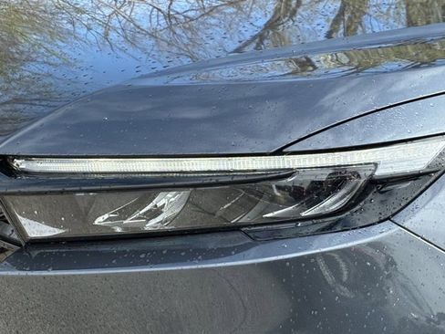 Used 2024 Honda CR-V Sport Touring image 10