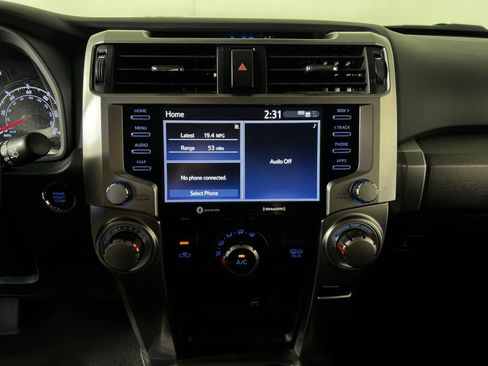 Used 2021 Toyota 4Runner SR5 AWD/4WD image 18