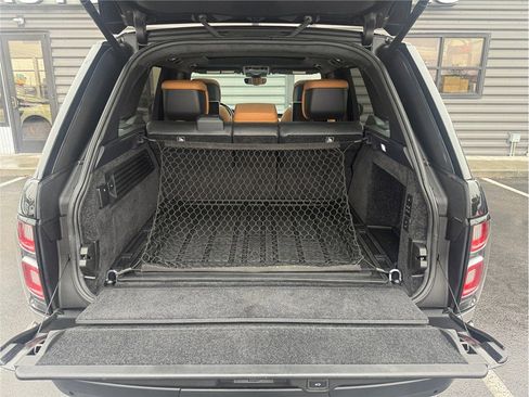 Used 2019 Land Rover Range Rover Autobiography image 38