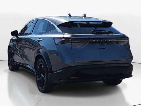 Used 2023 Nissan Ariya FWD image 7