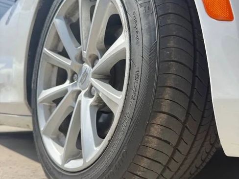 Used 2018 Cadillac CTS Sedan RWD image 8