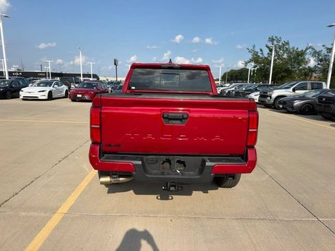 Used 2024 Toyota Tacoma TRD Sport w/ TRD Sport Upgrade Package AWD/4WD image 5