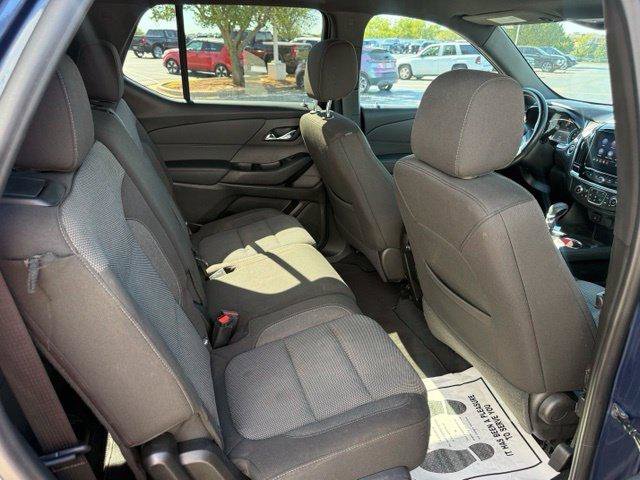 Used 2023 Chevrolet Traverse LT AWD/4WD image 4