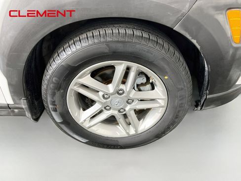 Used 2021 Hyundai Kona SE FWD image 36