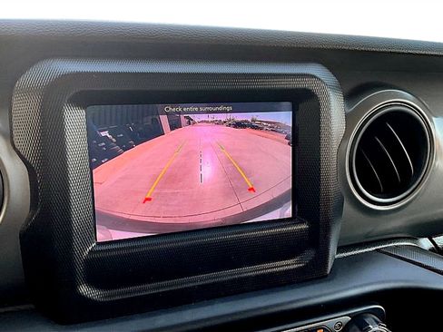 Used 2023 Jeep Wrangler Sport S image 20