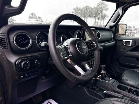 Used 2023 Jeep Wrangler Unlimited Sahara w/ Cold Weather Group image 25