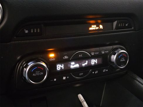 Used 2018 MAZDA CX-5 Touring image 29