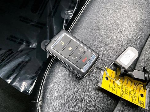 Used 2022 Jeep Grand Cherokee Limited image 15