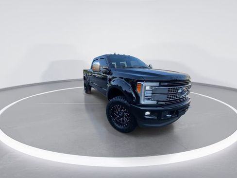 Used 2019 Ford F350 Platinum w/ Platinum Ultimate Package AWD/4WD image 5