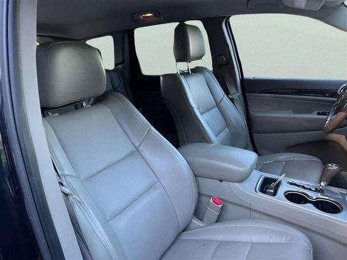 Used 2011 Jeep Grand Cherokee Laredo AWD/4WD image 20