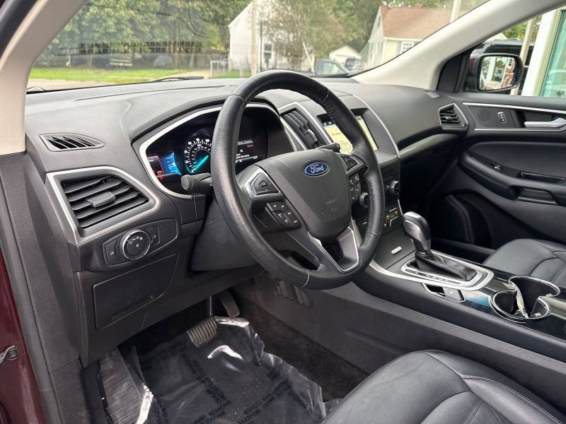Used 2018 Ford Edge SEL w/ Equipment Group 201A AWD/4WD image 10