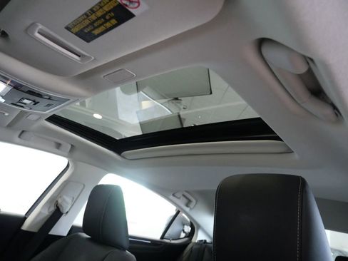 Used 2019 Lexus ES 350 w/ Premium Package FWD image 26