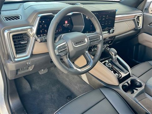 New 2026 GMC Canyon Denali image 6