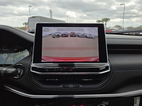 New 2026 Jeep Compass Latitude image 34