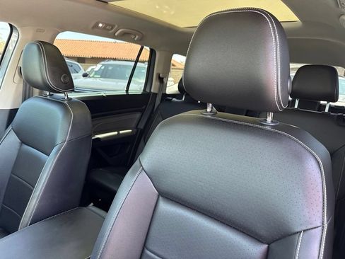 Used 2023 Volkswagen Atlas SEL AWD/4WD image 13