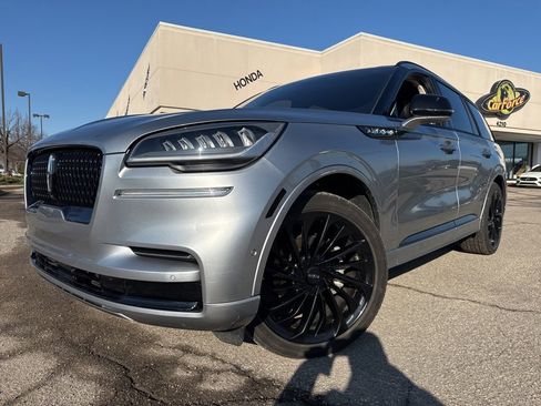 Used 2023 Lincoln Aviator Reserve w/ Jet Package image 3