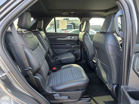 New 2026 Ford Explorer ST-Line AWD/4WD image 28