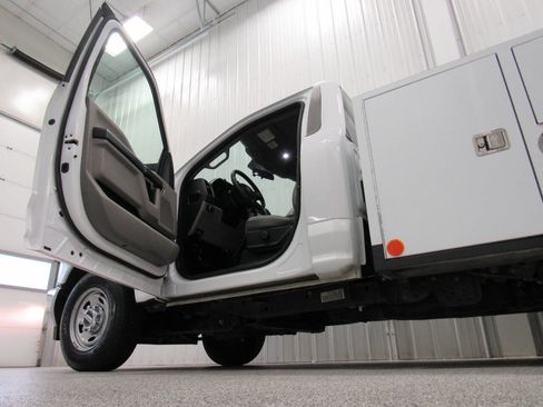 Used 2017 Ford F250 XL w/ Power Equipment Group image 28