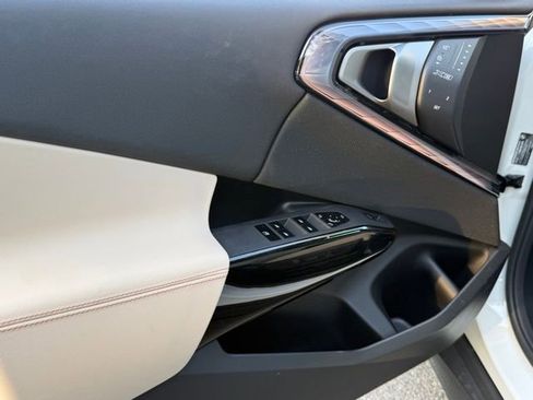 New 2026 BMW X3 xDrive30 w/ Premium Package AWD/4WD image 15