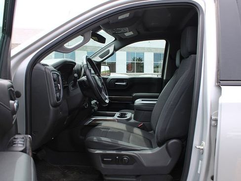 Used 2020 Chevrolet Silverado 1500 LT Trail Boss AWD/4WD image 12