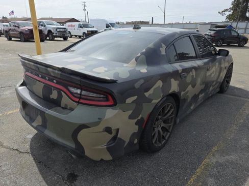 Used 2017 Dodge Charger SRT Hellcat w/ Harman/Kardon Audio Group image 4