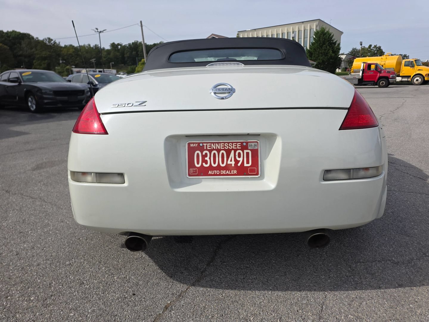 Used 2005 Nissan 350Z Touring RWD image 11