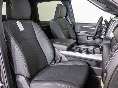 New 2025 RAM 2500 Big Horn AWD/4WD image 37