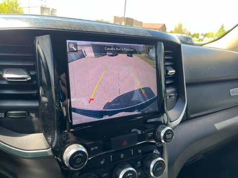 Used 2020 RAM 1500 Big Horn AWD/4WD image 15